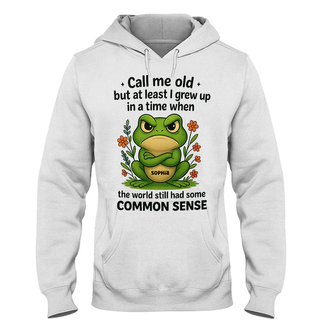 Call Me Old – Personalisiertes T-Shirt und Hoodie mit Froschmotiv