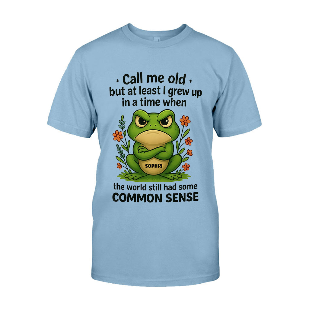 Call Me Old – Personalisiertes T-Shirt und Hoodie mit Froschmotiv