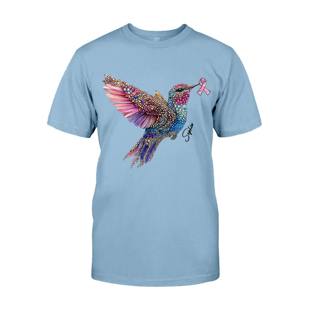 Crystal Hummingbird Pink Ribbon – Personalisiertes T-Shirt und Hoodie zur Sensibilisierung für Brustkrebs