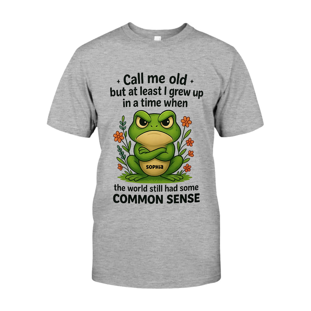 Call Me Old – Personalisiertes T-Shirt und Hoodie mit Froschmotiv