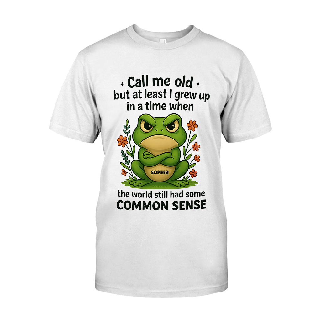 Call Me Old – Personalisiertes T-Shirt und Hoodie mit Froschmotiv