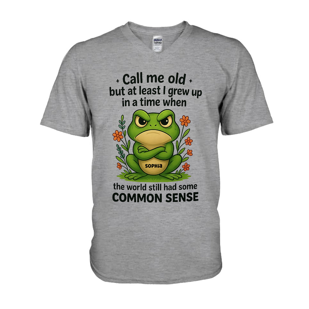 Call Me Old – Personalisiertes T-Shirt und Hoodie mit Froschmotiv
