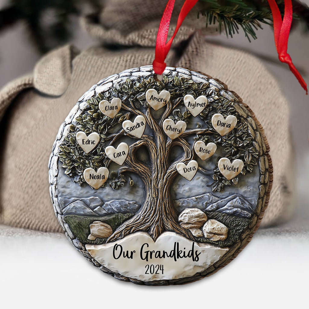 Unsere Enkelkinder 2024 – Personalisierter Oma-Weihnachtsbaumschmuck