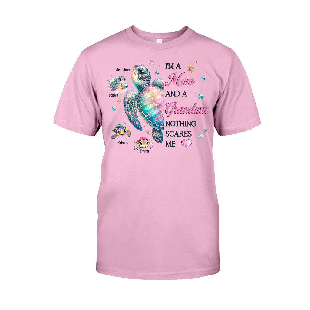 Nothing Scares Me Grandma Turtle - Personalized Grandma T-shirt And Hoodie
