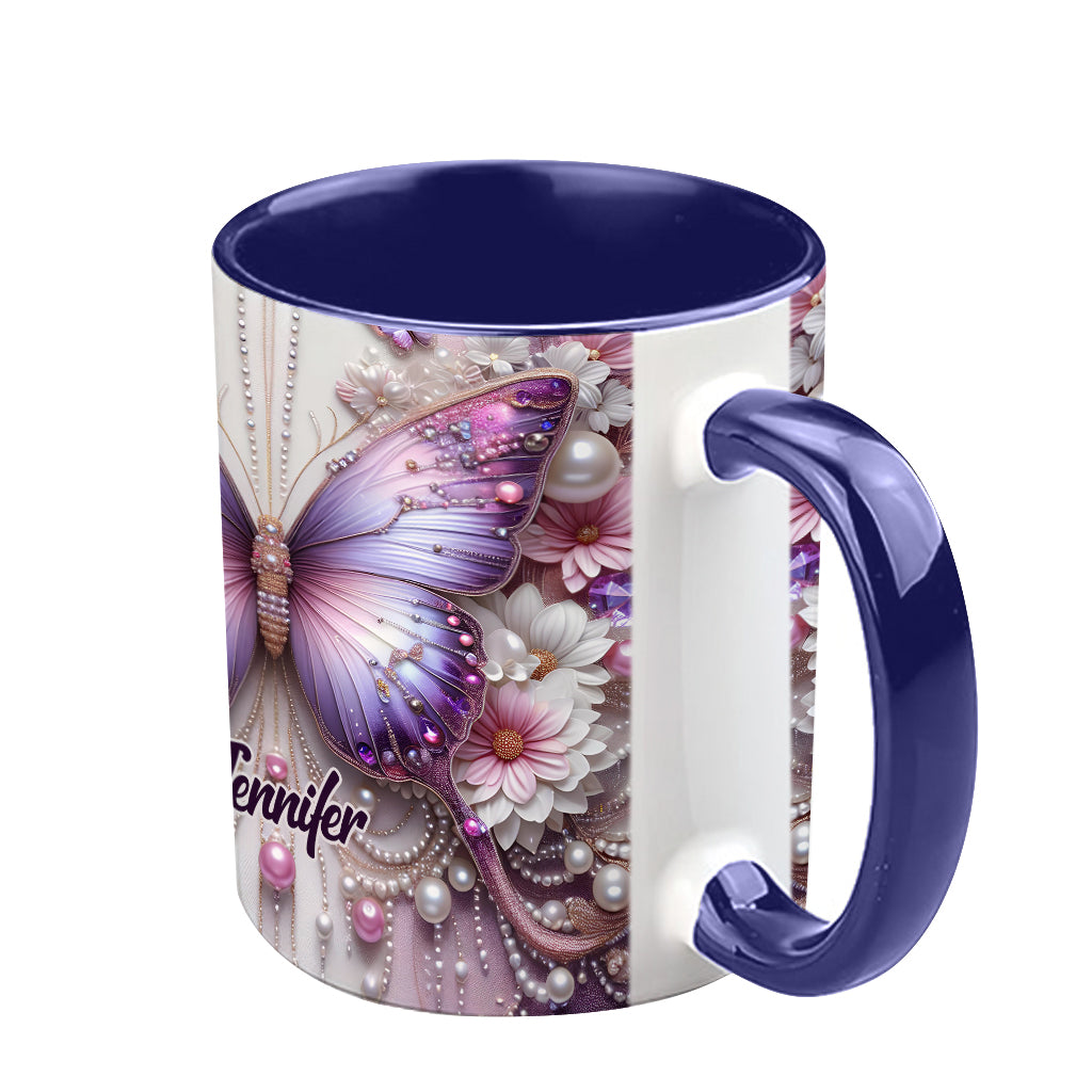 Personalisierte Tasse mit Schmetterlingsmotiv und Blumenmuster