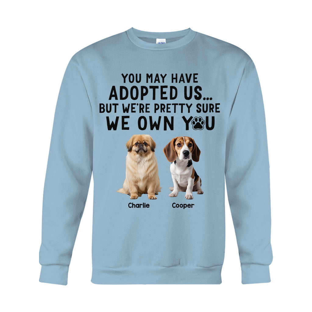 Ich bin mir ziemlich sicher, dass du mir gehörst – Personalisiertes Hunde-T-Shirt und Hoodie