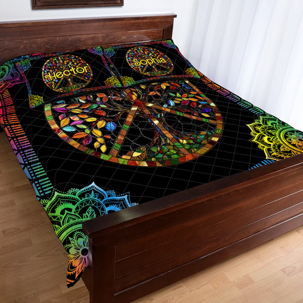Es ist ein wunderschönes Weltenbaum-Friedenszeichen - personalisiertes Hippie-Quilt-Set