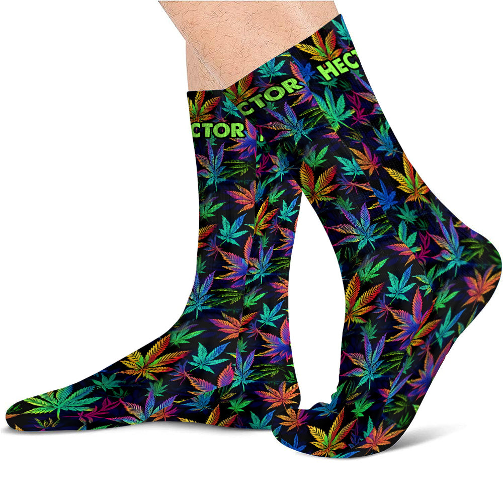 Irgendwo ist es 420 – Bunte Marihuana-Socken – Personalisierte Weed-Socken