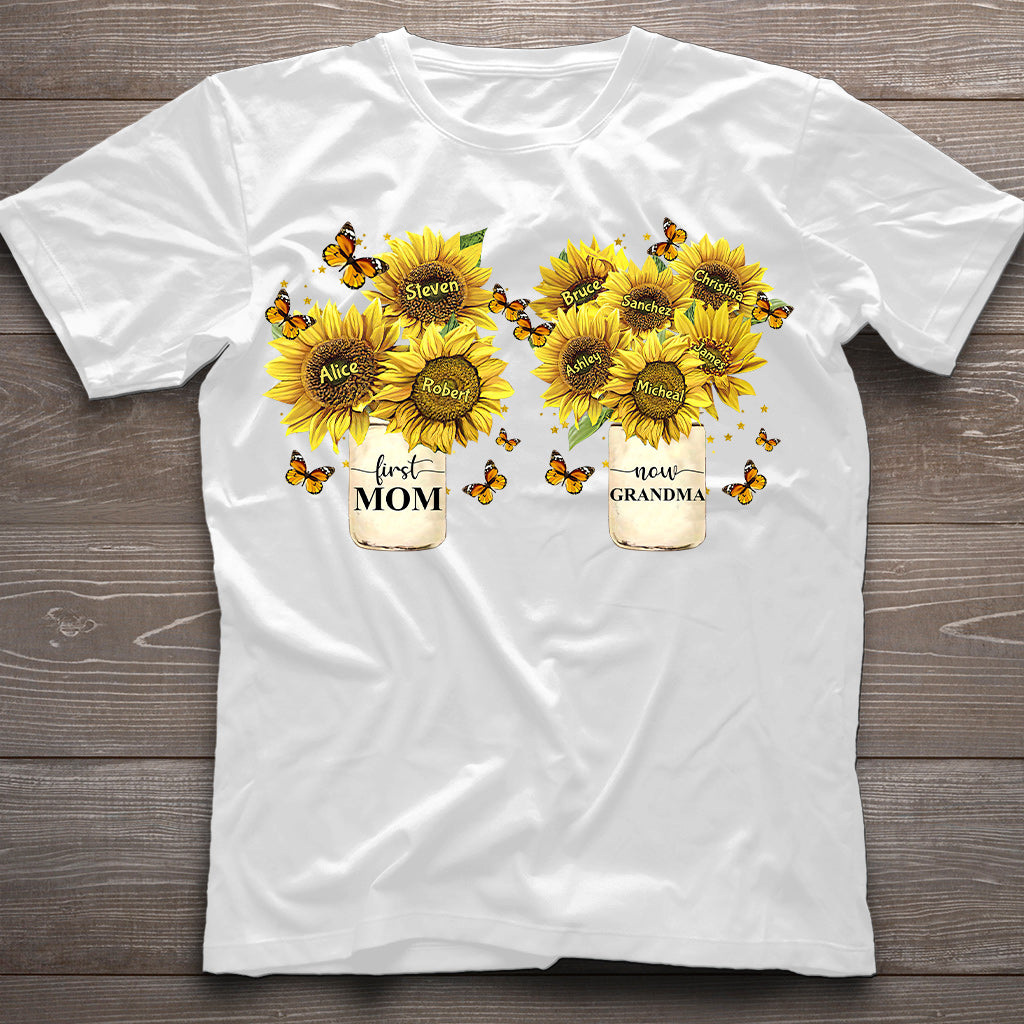 First Mom Now Grandma - Personalized Grandma T-shirt And Hoodie