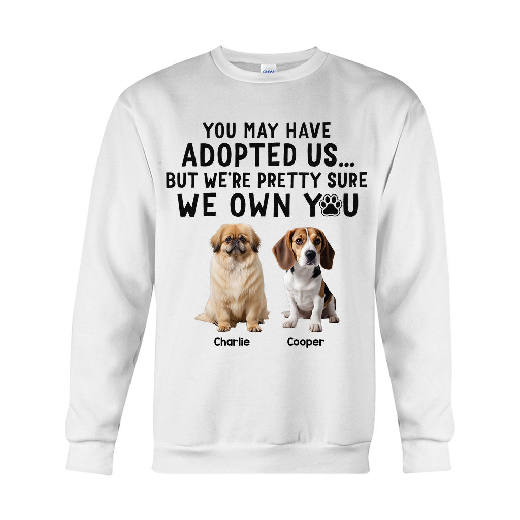Ich bin mir ziemlich sicher, dass du mir gehörst – Personalisiertes Hunde-T-Shirt und Hoodie