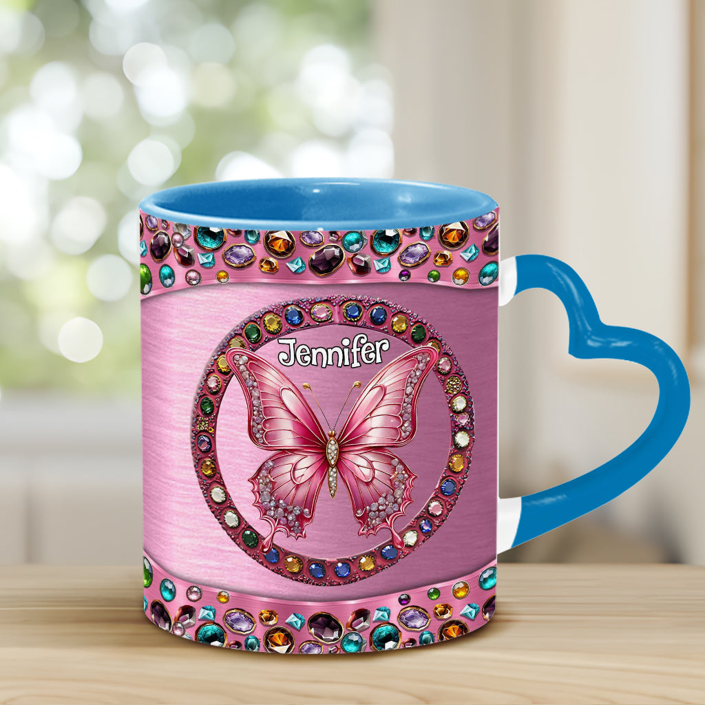 Wunderschöner rosa personalisierter Becher mit Schmetterlingsherzgriff