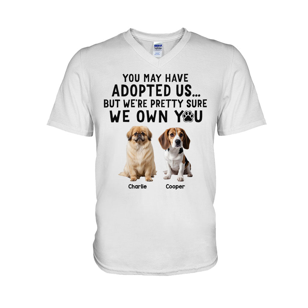 Ich bin mir ziemlich sicher, dass du mir gehörst – Personalisiertes Hunde-T-Shirt und Hoodie