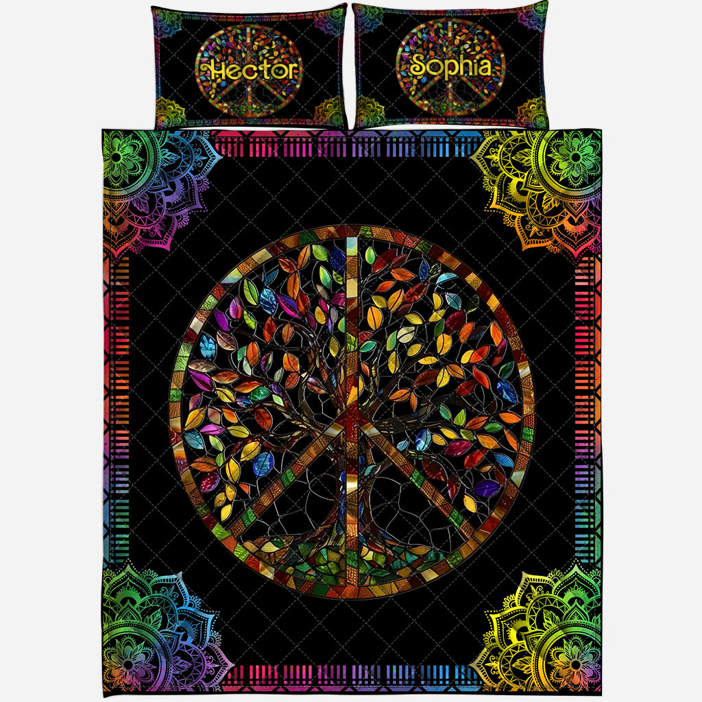 Es ist ein wunderschönes Weltenbaum-Friedenszeichen - personalisiertes Hippie-Quilt-Set