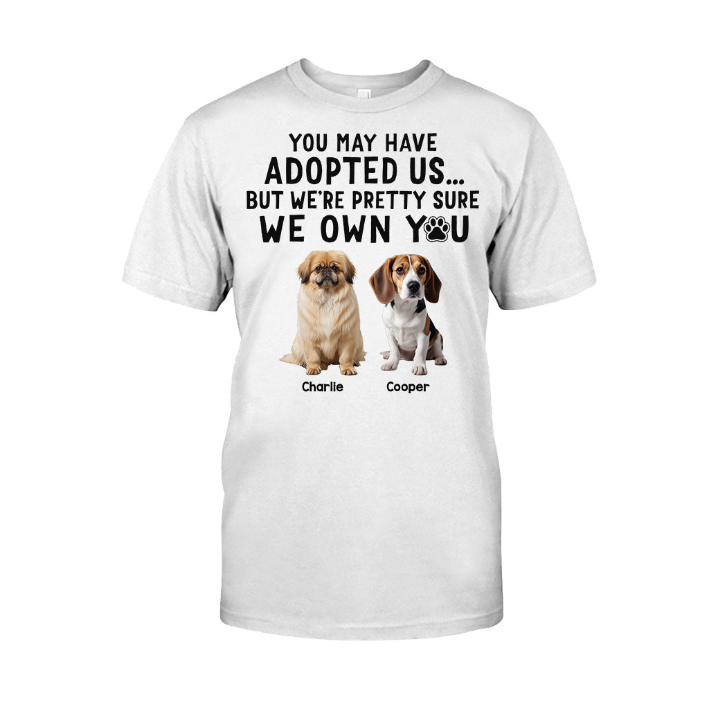 Ich bin mir ziemlich sicher, dass du mir gehörst – Personalisiertes Hunde-T-Shirt und Hoodie