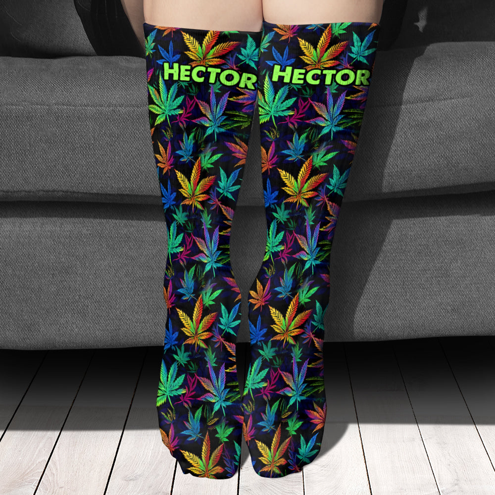 Irgendwo ist es 420 – Bunte Marihuana-Socken – Personalisierte Weed-Socken
