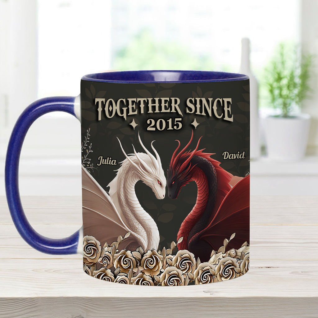 Von unserem ersten Kuss – Personalisierte Tasse mit Drachenmotiv
