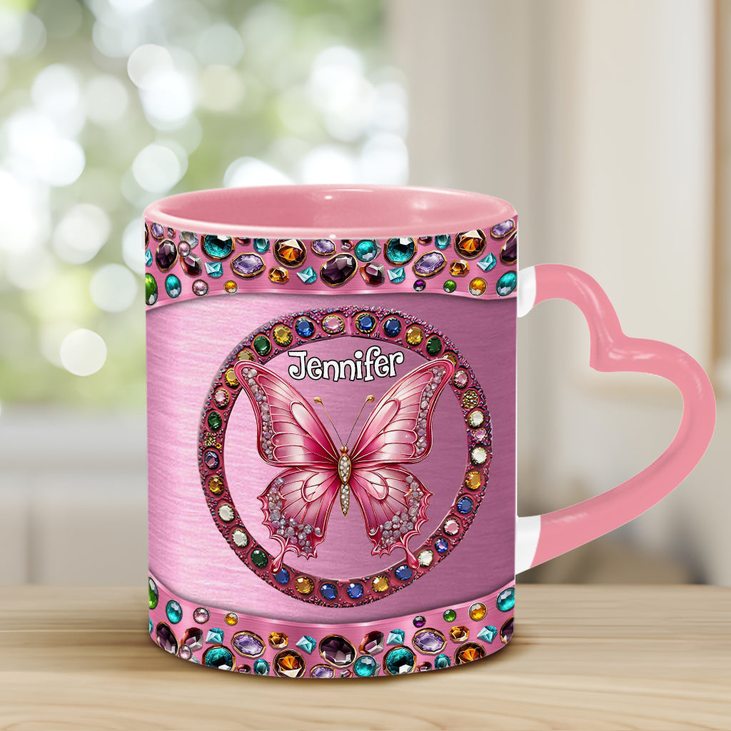 Wunderschöner rosa personalisierter Becher mit Schmetterlingsherzgriff