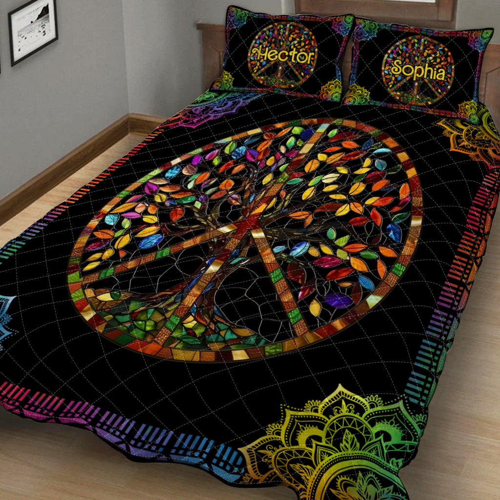 Es ist ein wunderschönes Weltenbaum-Friedenszeichen - personalisiertes Hippie-Quilt-Set