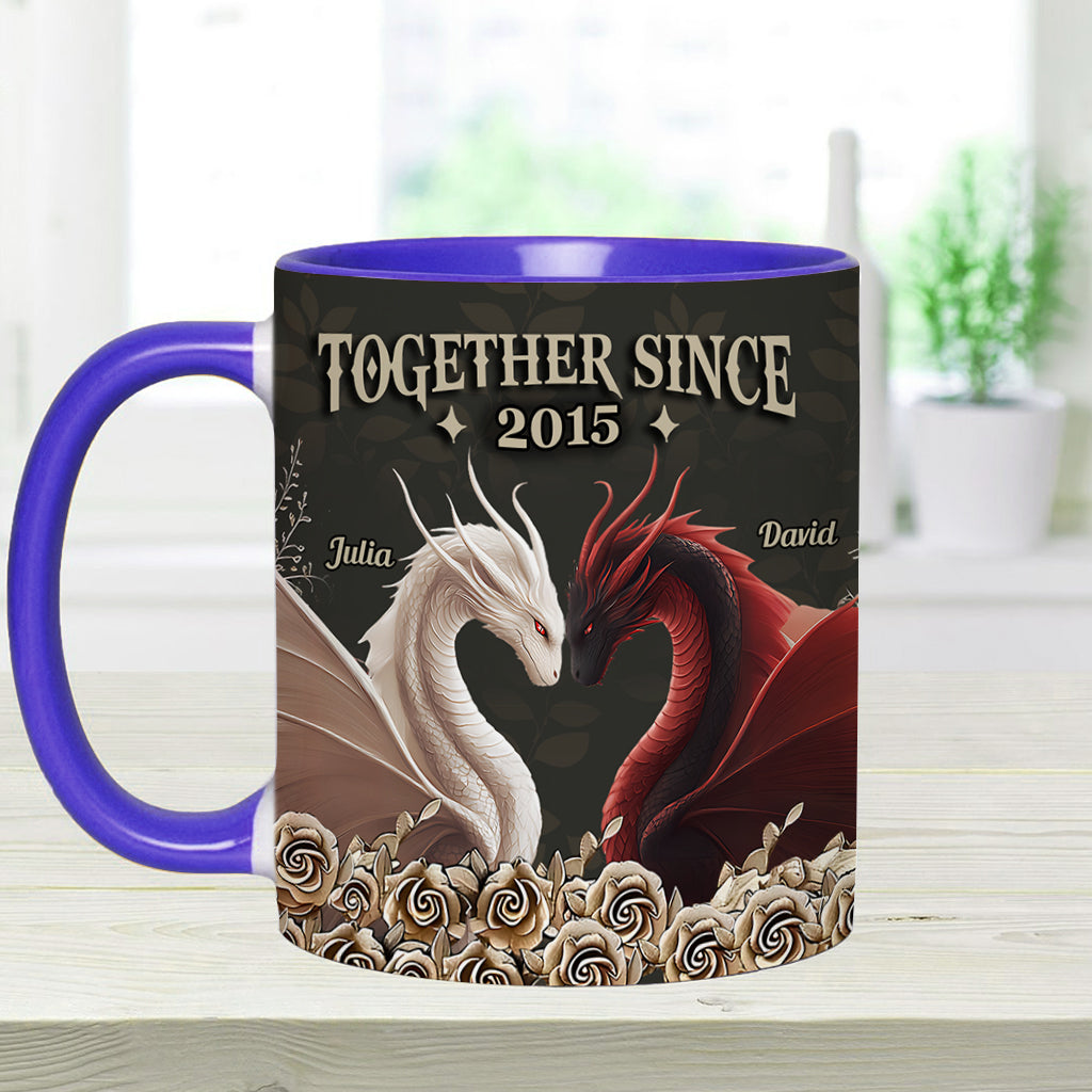Von unserem ersten Kuss – Personalisierte Tasse mit Drachenmotiv