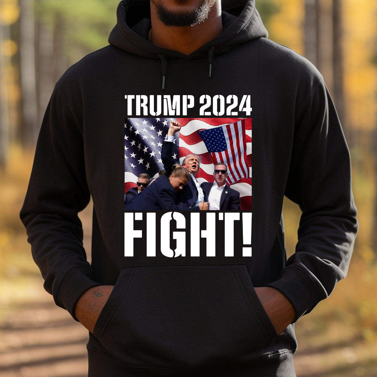 Trump 2024 Flug! T-Shirt B Donald Trump Trotzig 2024 MAGA unbesiegbar
 T-Shirt & Hoodie
