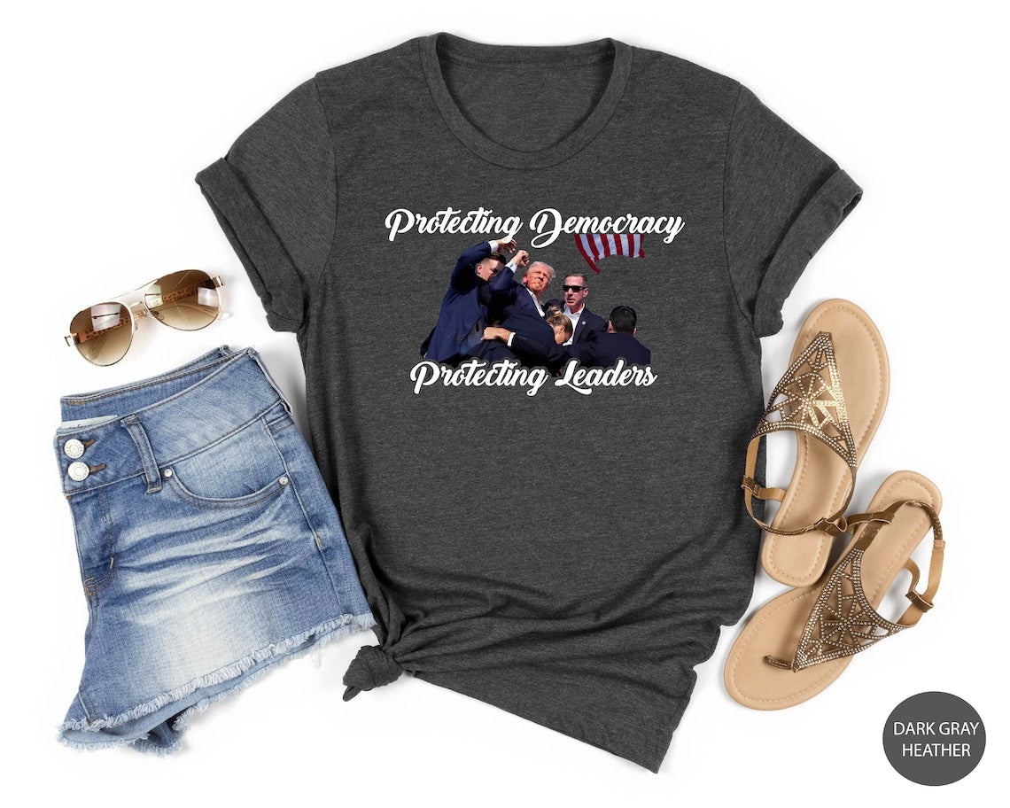 Trump-Flug-T-Shirt, Trump-Selbstmordversuch, „Niemals aufgeben“-Shirt, Trump-Schütze, Anti-Biden-Shirt, Schutz bei Kundgebungen, T-Shirt für Nachrichtenveranstaltungen
 T-Shirt & Hoodie