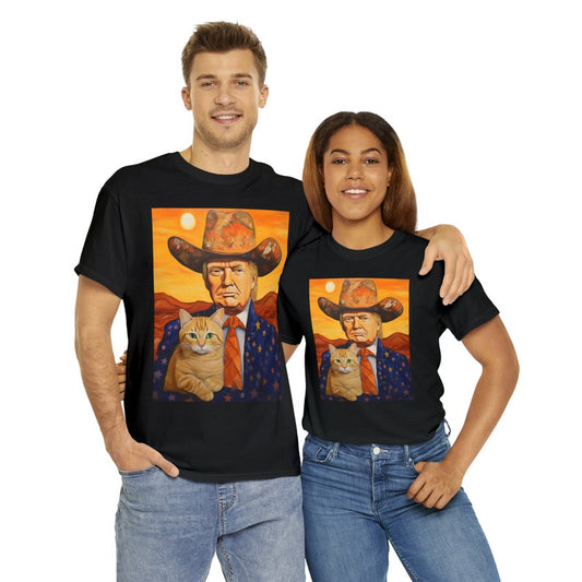 Cowboy-Trump mit Katze T-Shirt, Lustiges Trump-Shirt, Donald-Trump-Shirts, Lustige Katzen-Shirts, Sarkastisches Geschenk für Trump- und Katzenliebhaber T-Shirt & Hoodie