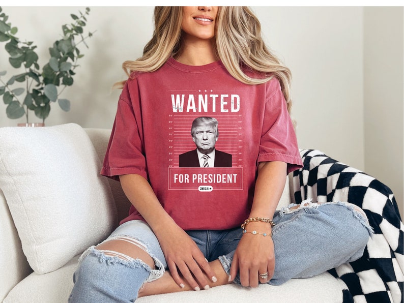 T-shirt « Recherché pour la présidence 2024 », « Reprenons le contrôle de l'Amérique », « Trump Merica », « Rendons sa grandeur au 4 juillet », T-shirt et sweat à capuche sur le thème des élections