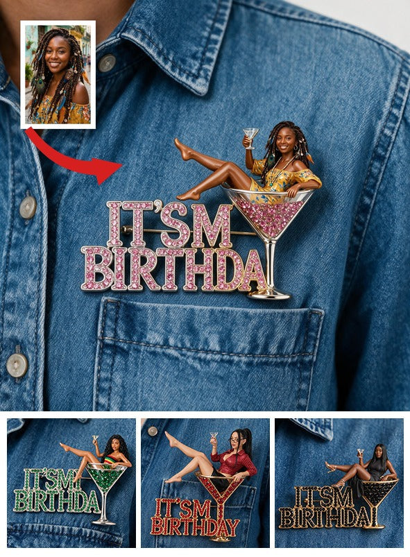 Es ist mein Geburtstag - Feierliche schwarze Frau personalisierte 3D-Relief-Emaille-Nadel