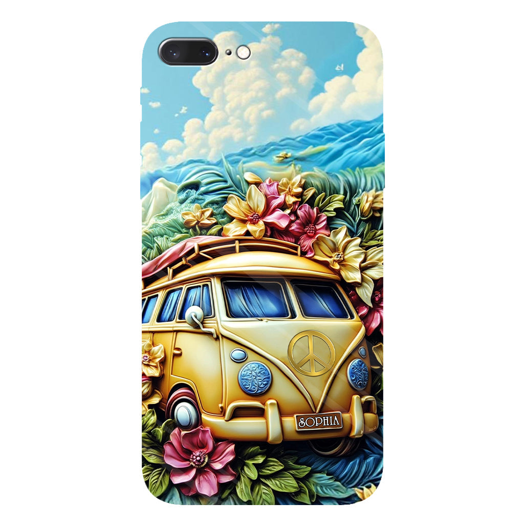Handyhülle mit Blumenmuster und Friedenssymbol – Personalisierte Hippie-Handyhülle mit Volldruck