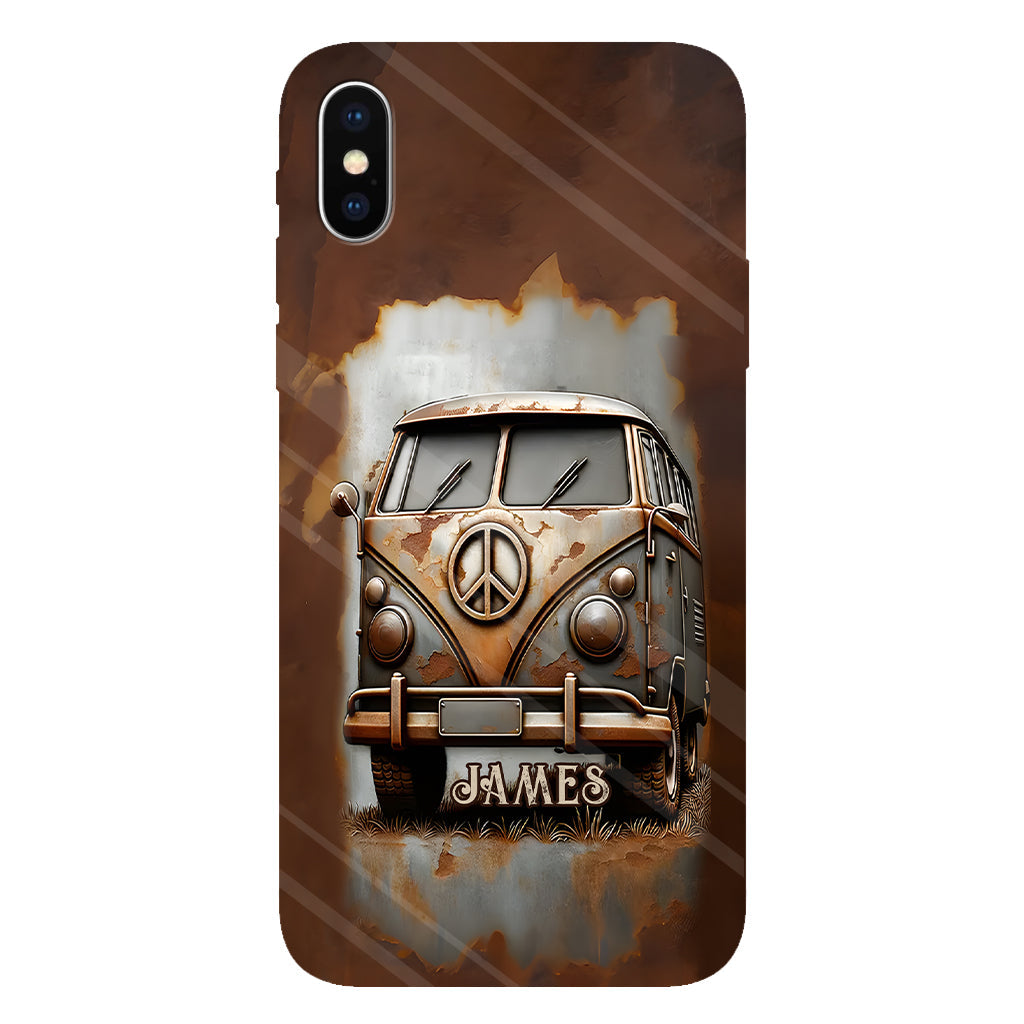 Coque de téléphone personnalisée style hippie vintage, motif « Camping-car, symbole de paix et âme », imprimée intégralement, avec symbole de paix et camping-car.