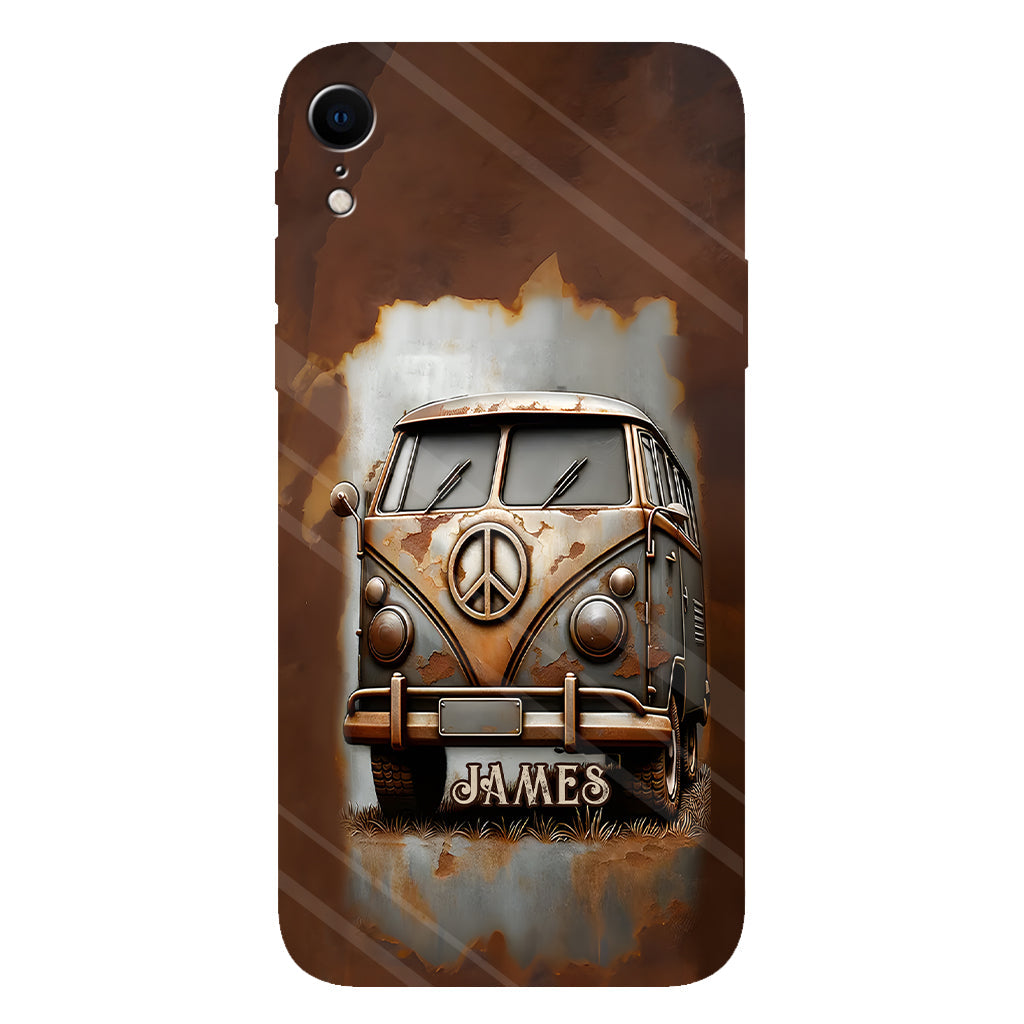 Coque de téléphone personnalisée style hippie vintage, motif « Camping-car, symbole de paix et âme », imprimée intégralement, avec symbole de paix et camping-car.