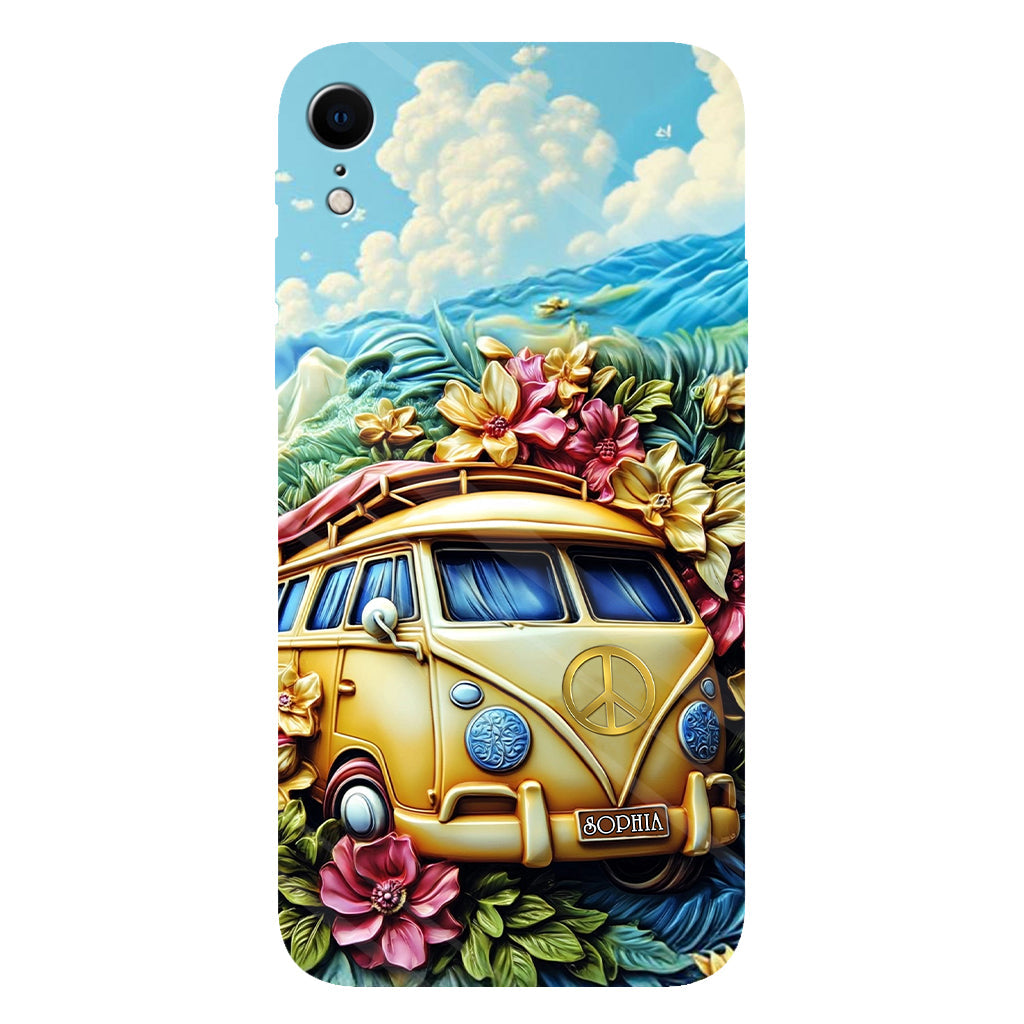 Handyhülle mit Blumenmuster und Friedenssymbol – Personalisierte Hippie-Handyhülle mit Volldruck