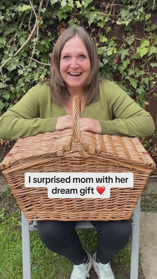 Mama Bear Huggings Her Cubs Floral Style - Personalized Mother Blanket