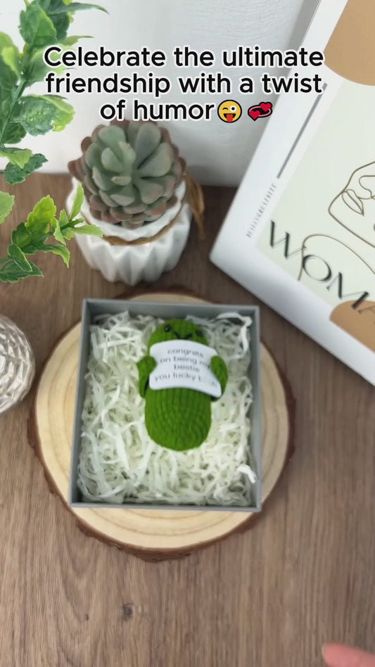 Félicitations pour être ma meilleure amie ! - Cadeau pour une amie - Figurine tricotée à la main personnalisée