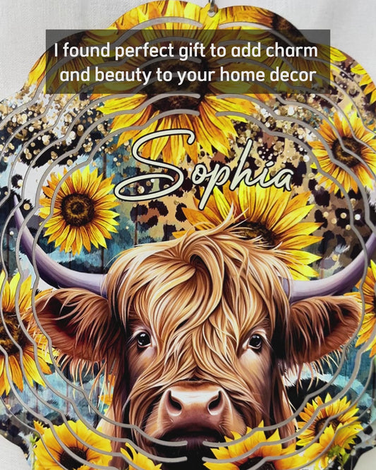 Hochlandrind zwischen Sonnenblumen - Personalisierter Windspinner