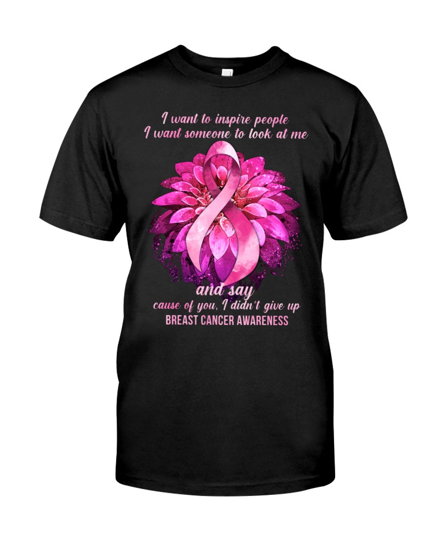 Ich möchte Menschen inspirieren. Ich möchte, dass mich jemand ansieht und sagt: „Warum?“ – T-Shirt und Hoodie zur Sensibilisierung für Brustkrebs 0822