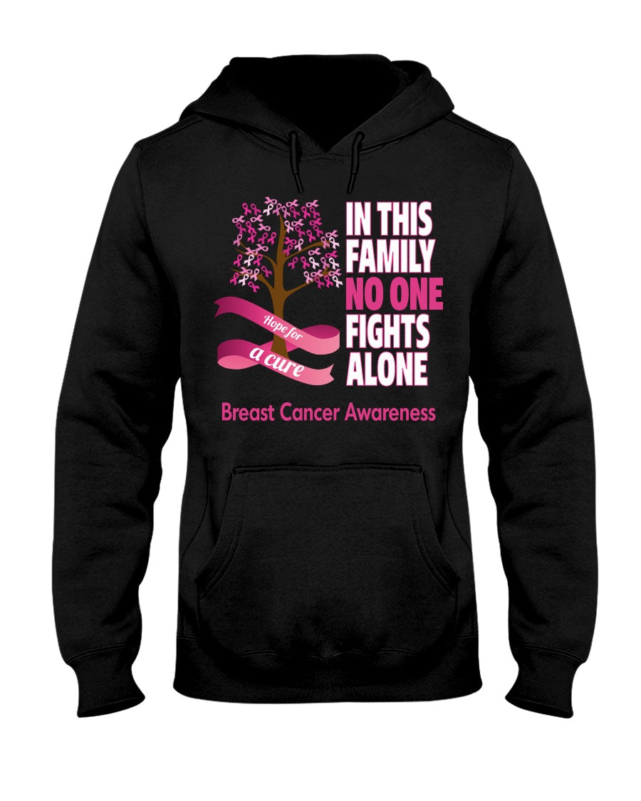 Dans cette famille, personne ne se bat seul - T-shirt et sweat à capuche de sensibilisation au cancer du sein 0822