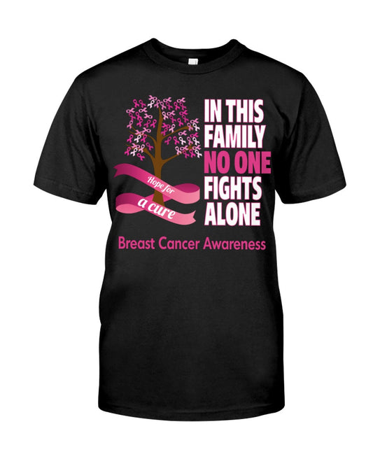 Dans cette famille, personne ne se bat seul - T-shirt et sweat à capuche de sensibilisation au cancer du sein 0822