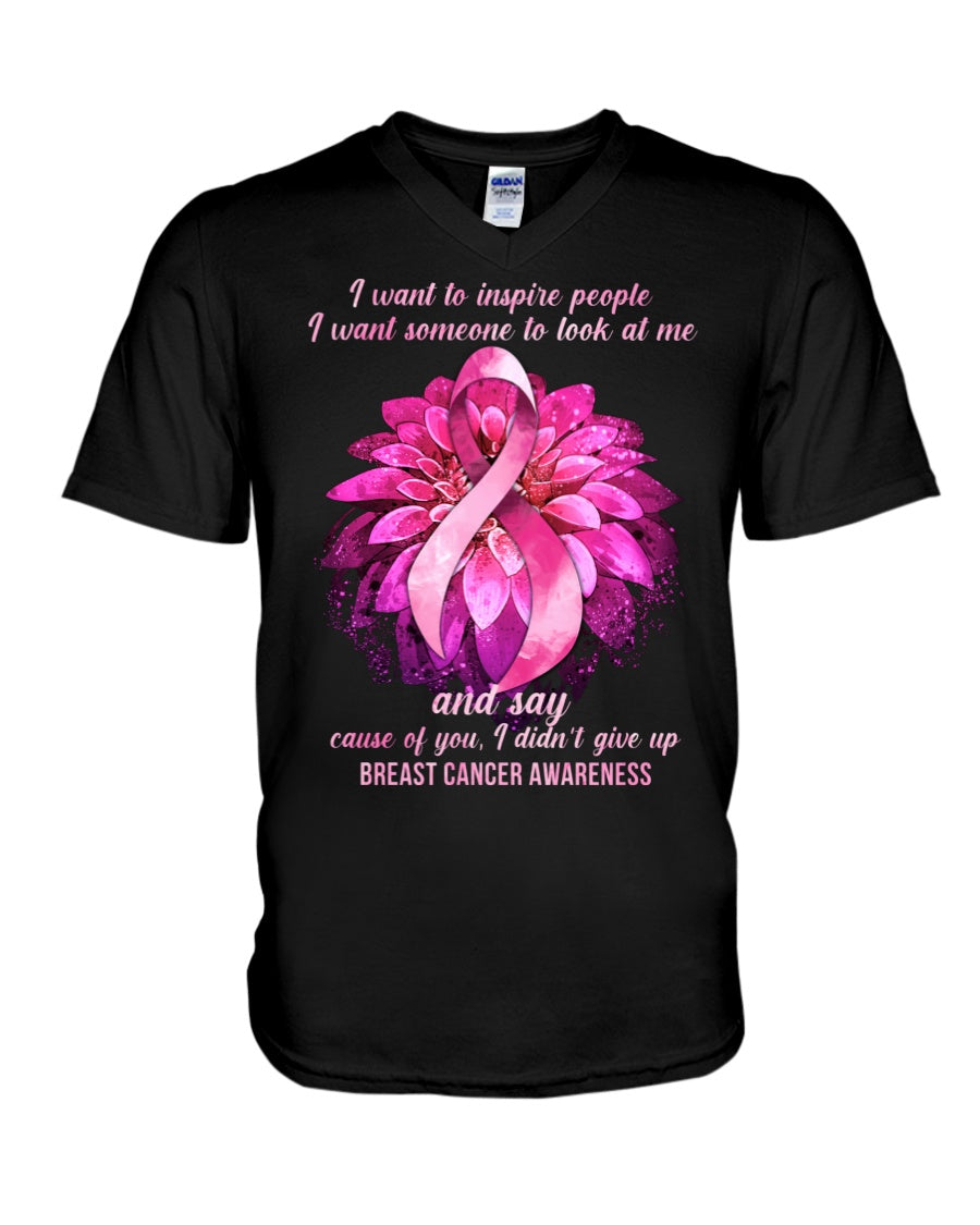Ich möchte Menschen inspirieren. Ich möchte, dass mich jemand ansieht und sagt: „Warum?“ – T-Shirt und Hoodie zur Sensibilisierung für Brustkrebs 0822