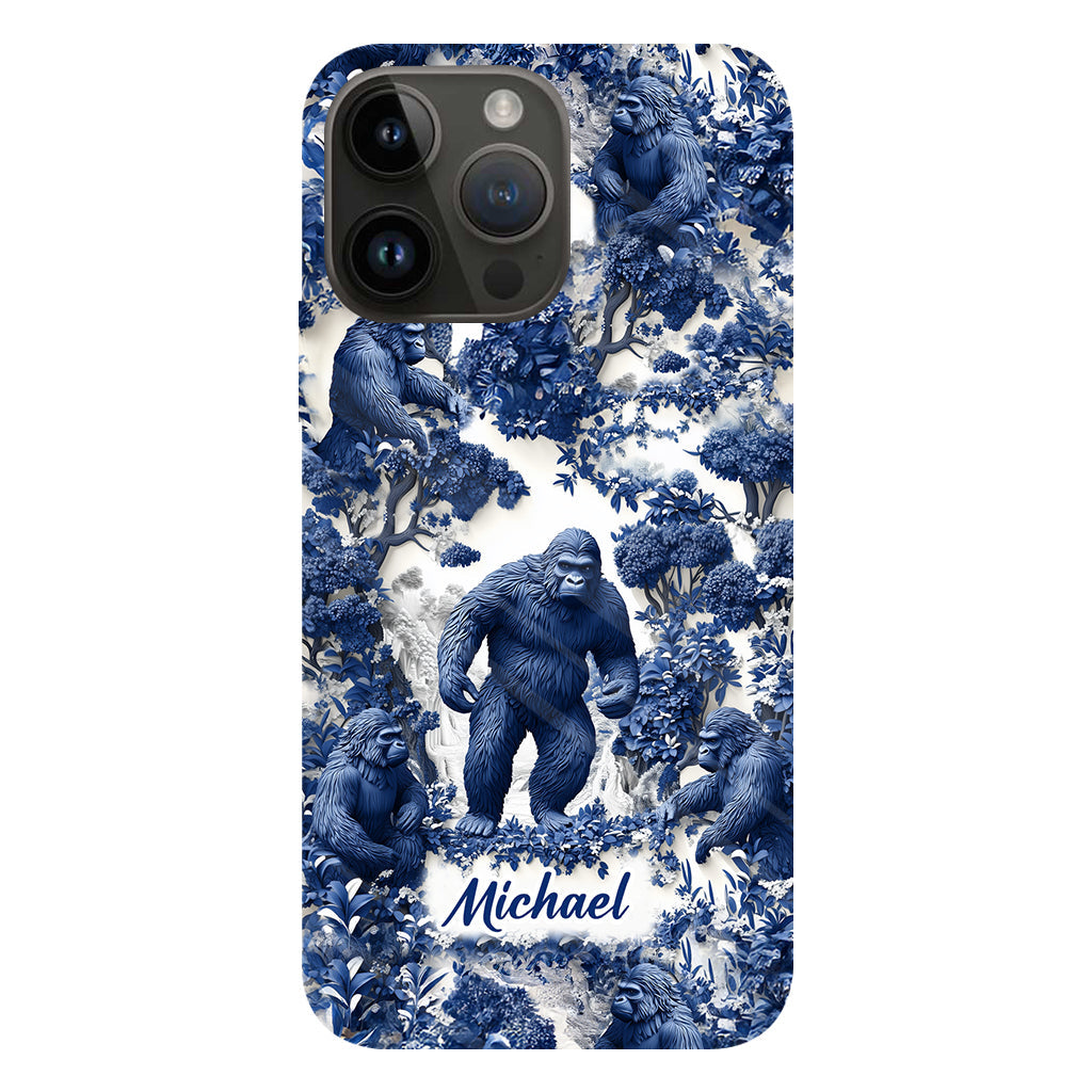 Bigfoot Sommer-Vibes – Personalisierte Handyhülle mit Wandermotiv