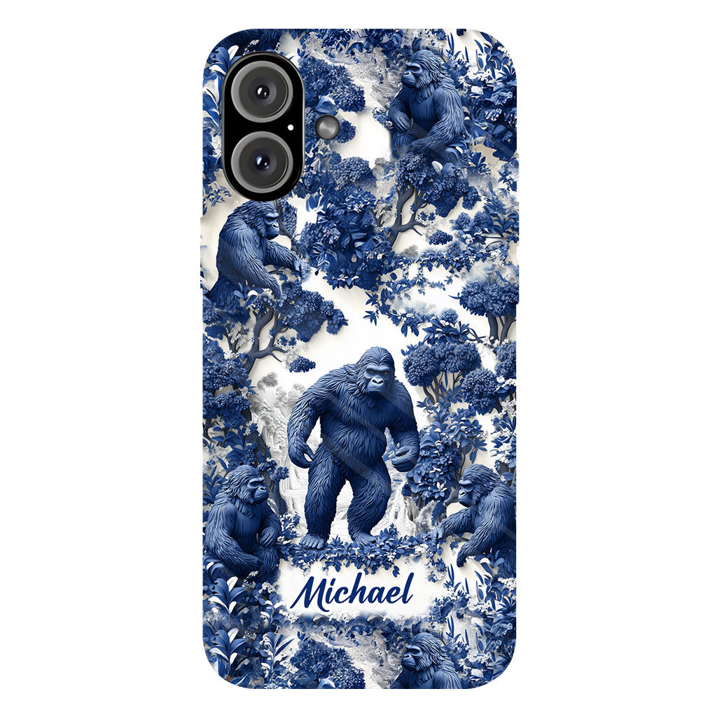 Bigfoot Sommer-Vibes – Personalisierte Handyhülle mit Wandermotiv