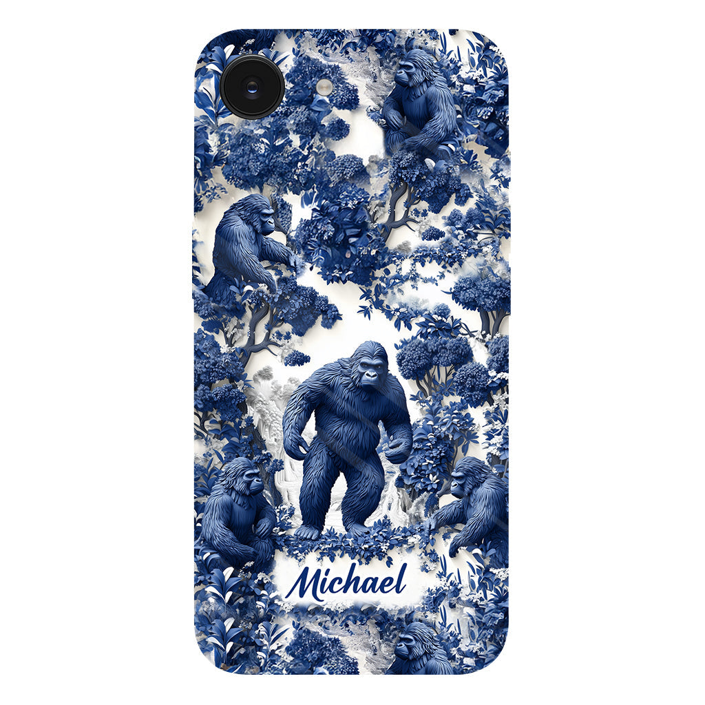 Bigfoot Sommer-Vibes – Personalisierte Handyhülle mit Wandermotiv