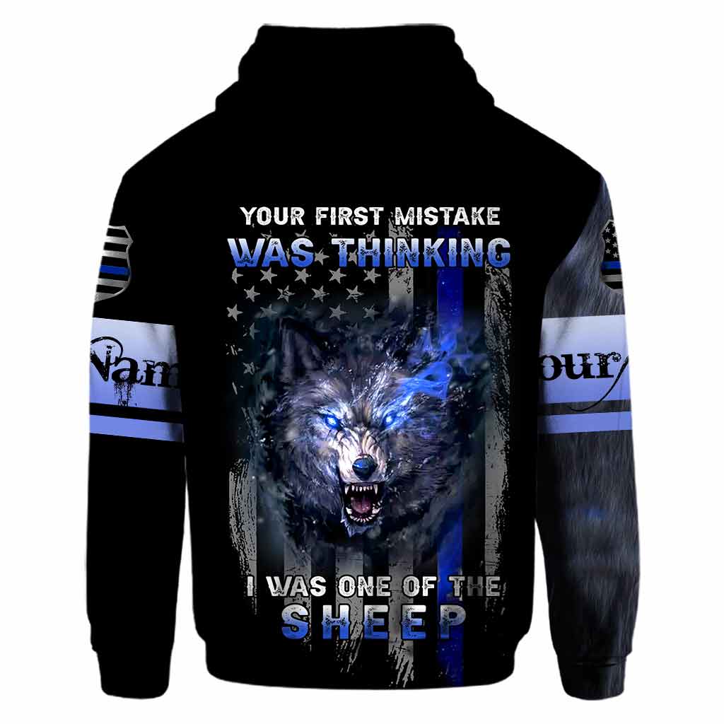 Votre première erreur a été de penser que j'étais un mouton - T-shirt et sweat à capuche personnalisés « Policier »