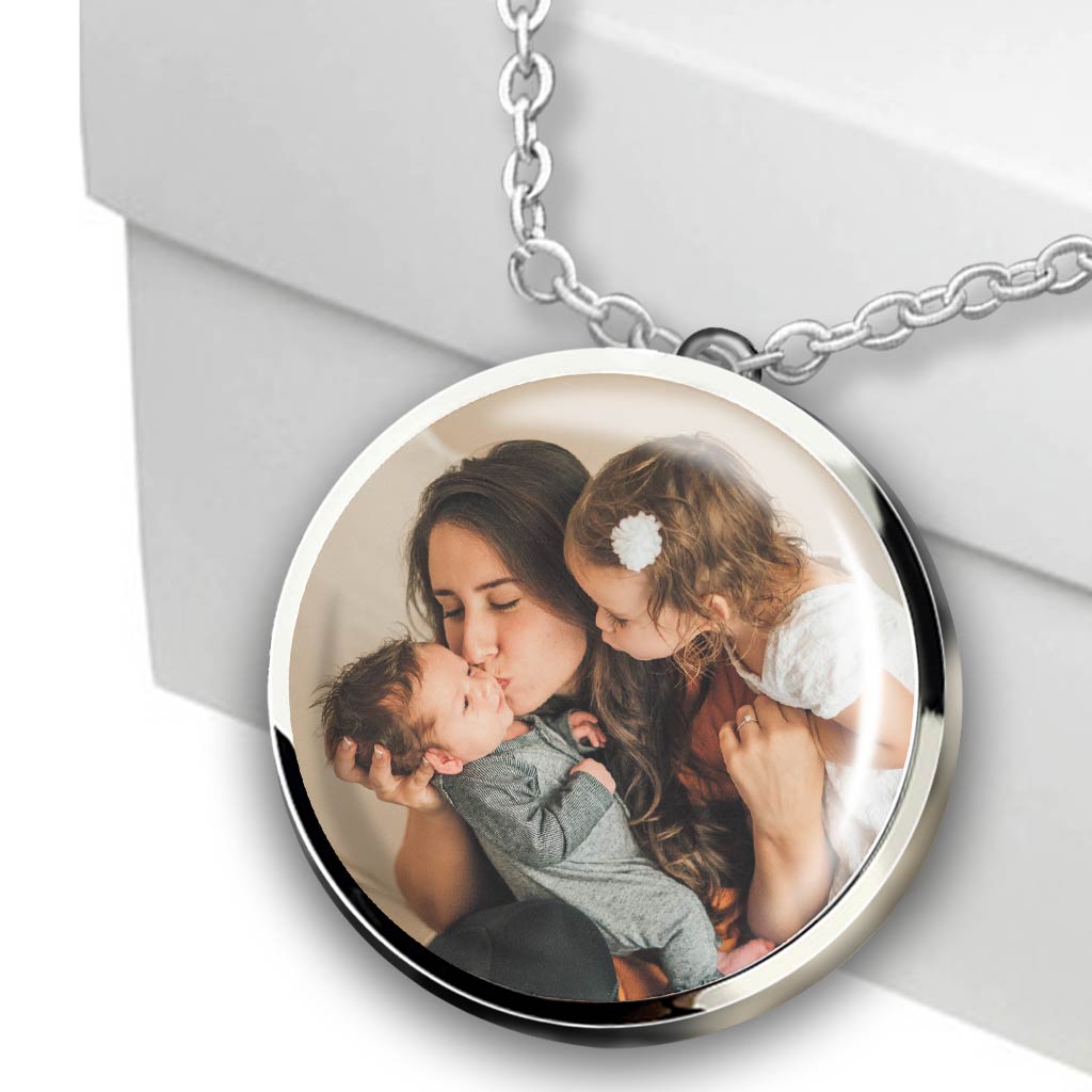 If Moms Were Flowers - Personalized Mother's Day Mother Round Pendant Necklace
