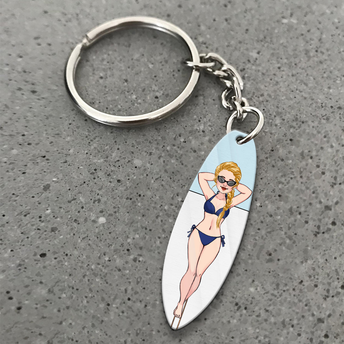 An Bord liegend – Personalisierter Surfer-Schlüsselanhänger (beidseitig bedruckt)