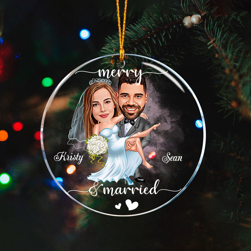 Merry And Married - Personalized Husband And Wife Transparent Ornament