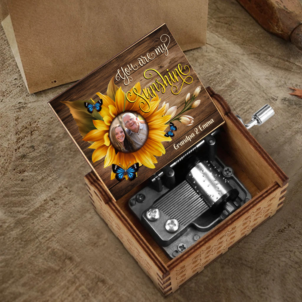 You Are My Sunshine - Gift for mom, grandma, dad, grandpa, daughter, son, granddaughter, grandson, sister, brother, friend, wife, husband - Personalized Hand Crank Music Box