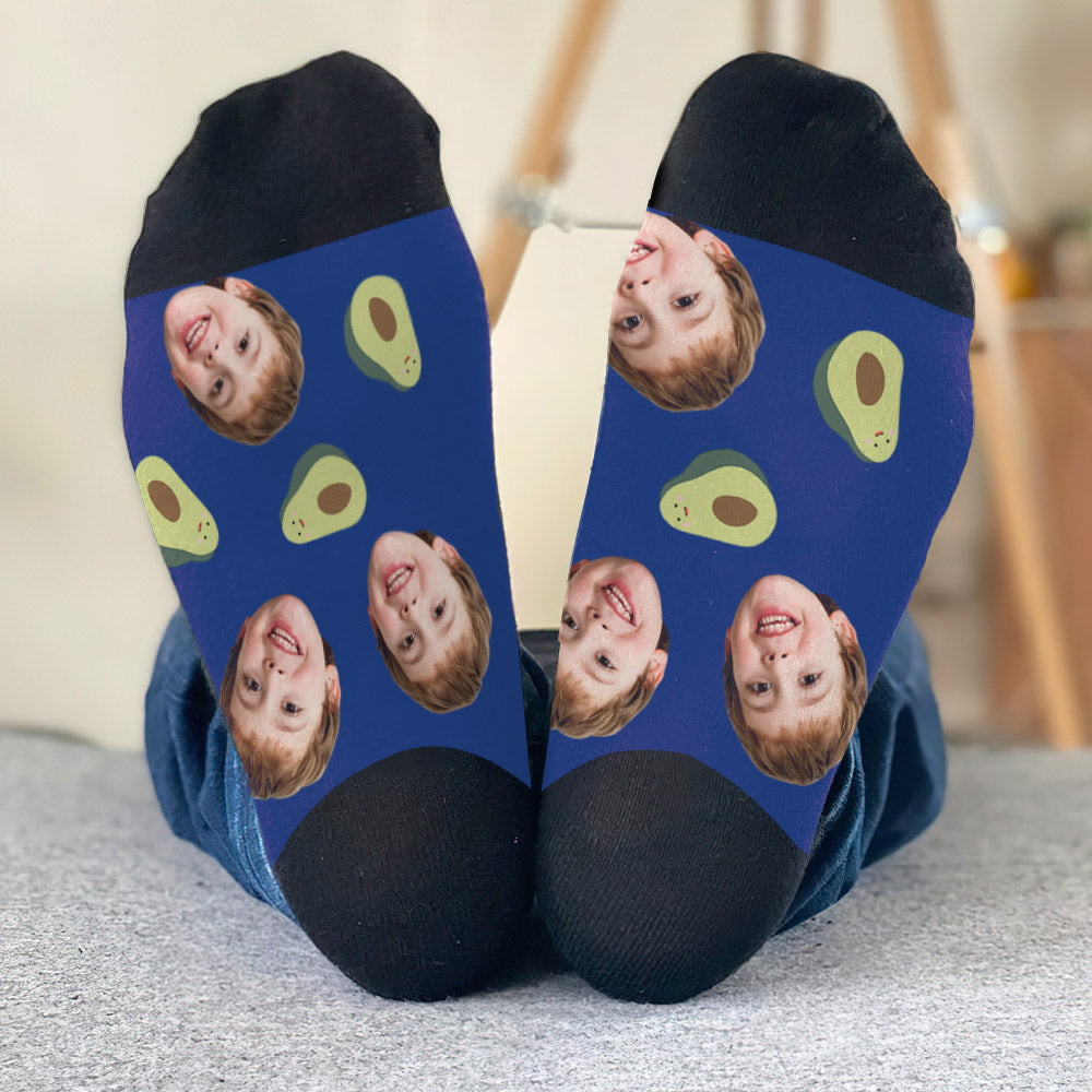 Lustiges Symbolmuster – personalisierte Socken für Söhne