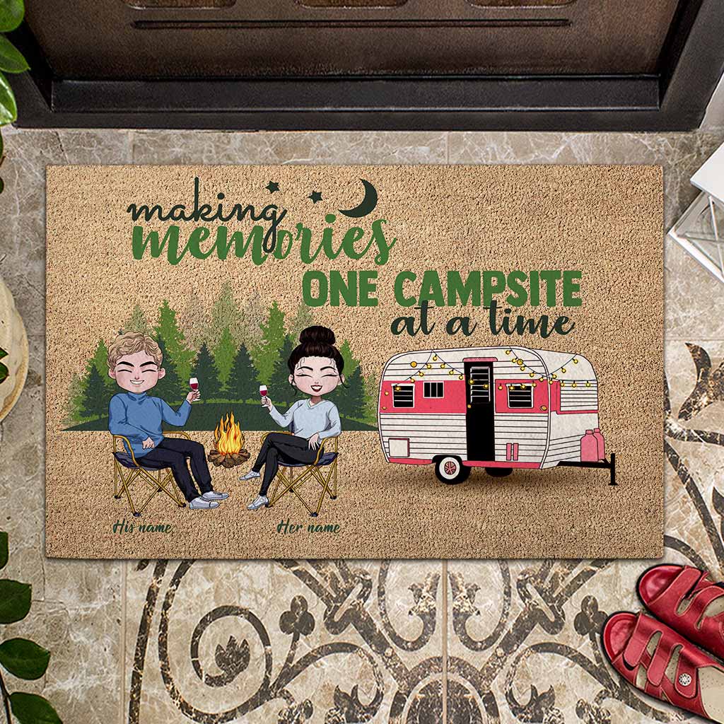 Erinnerungen schaffen – Campingplatz für Campingplatz – personalisierte Camping-Fußmatte