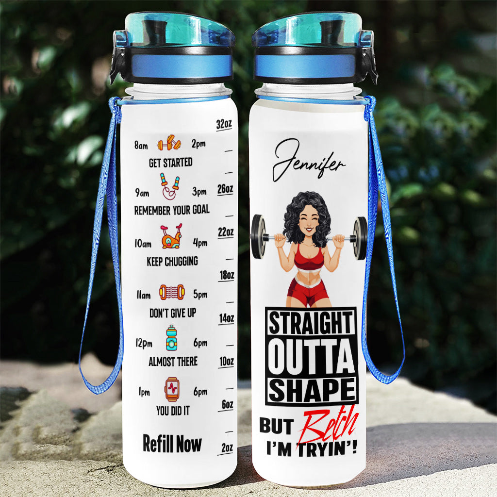 Straight Outta Shape – Personalisierte Fitness-Wasserflasche mit Tracker